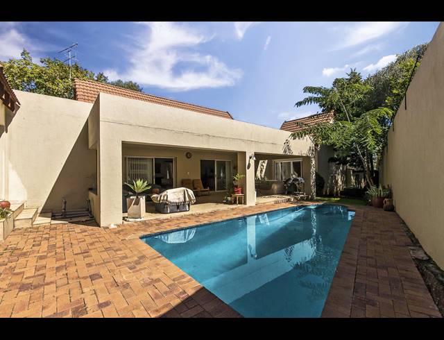 3 BEDROOM HOUSE FOR SALE IN BRYANSTON